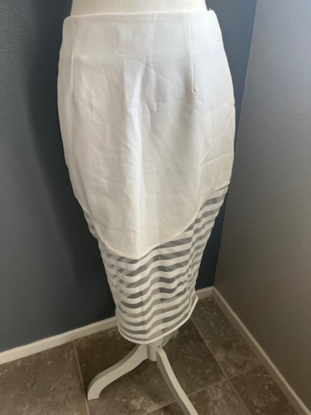 Runaway Midi Skirt Size 10M